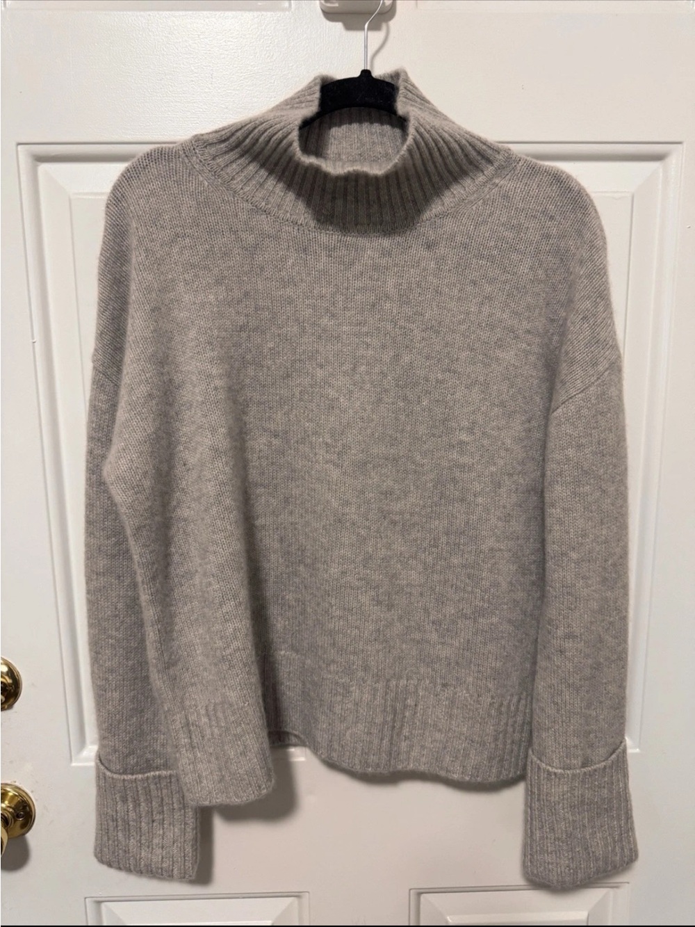Halston 100% 2 Ply Cashmere Mock Neck Gray Sweater Size Large